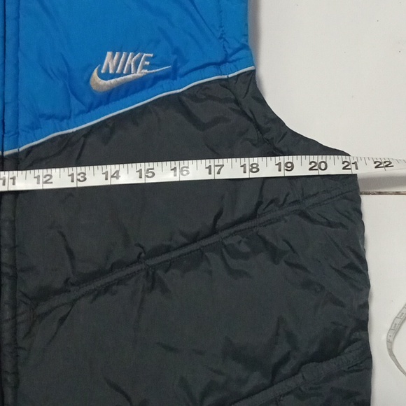 Boys/Teens Nike Puffer Vest XL..CLOSET CLEAROUT - Picture 5 of 11